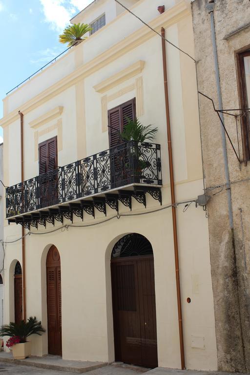 Palazzo Taormina Appartement Castellammare del Golfo Buitenkant foto