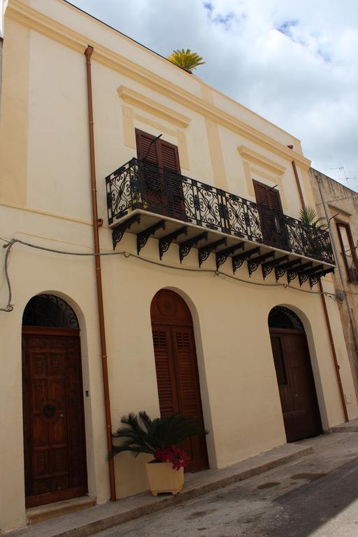 Palazzo Taormina Appartement Castellammare del Golfo Buitenkant foto