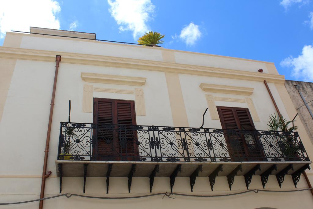 Palazzo Taormina Appartement Castellammare del Golfo Buitenkant foto