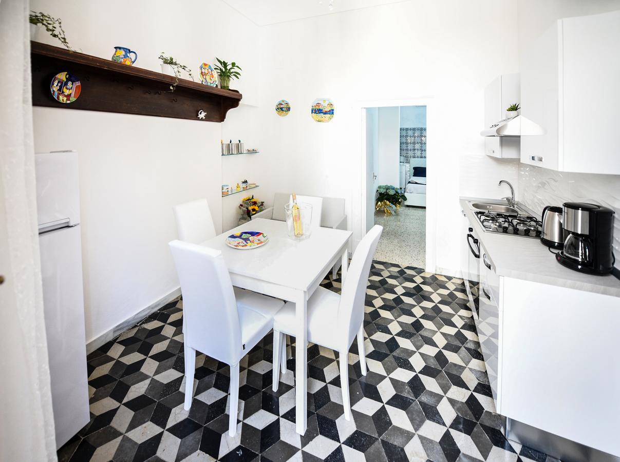 Palazzo Taormina Appartement Castellammare del Golfo Buitenkant foto
