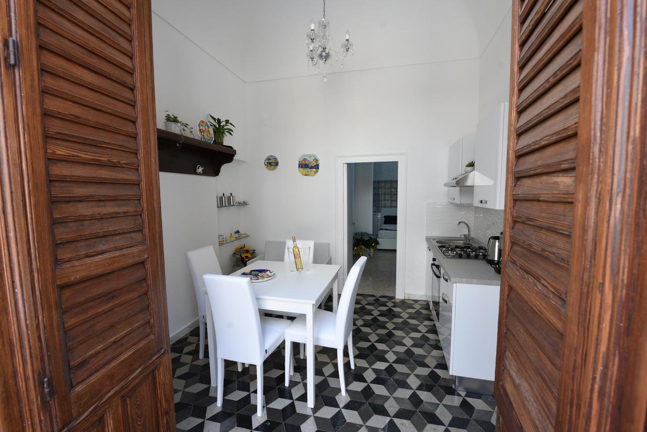 Palazzo Taormina Appartement Castellammare del Golfo Buitenkant foto