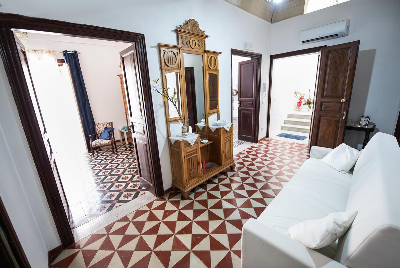 Palazzo Taormina Appartement Castellammare del Golfo Buitenkant foto